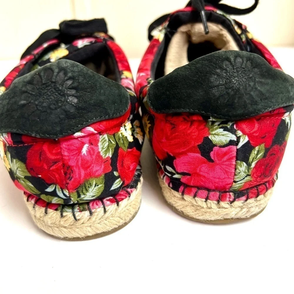 Yellow Box Enchanted Floral espadrilles Sneakers Womans 9M Boho cottagecore